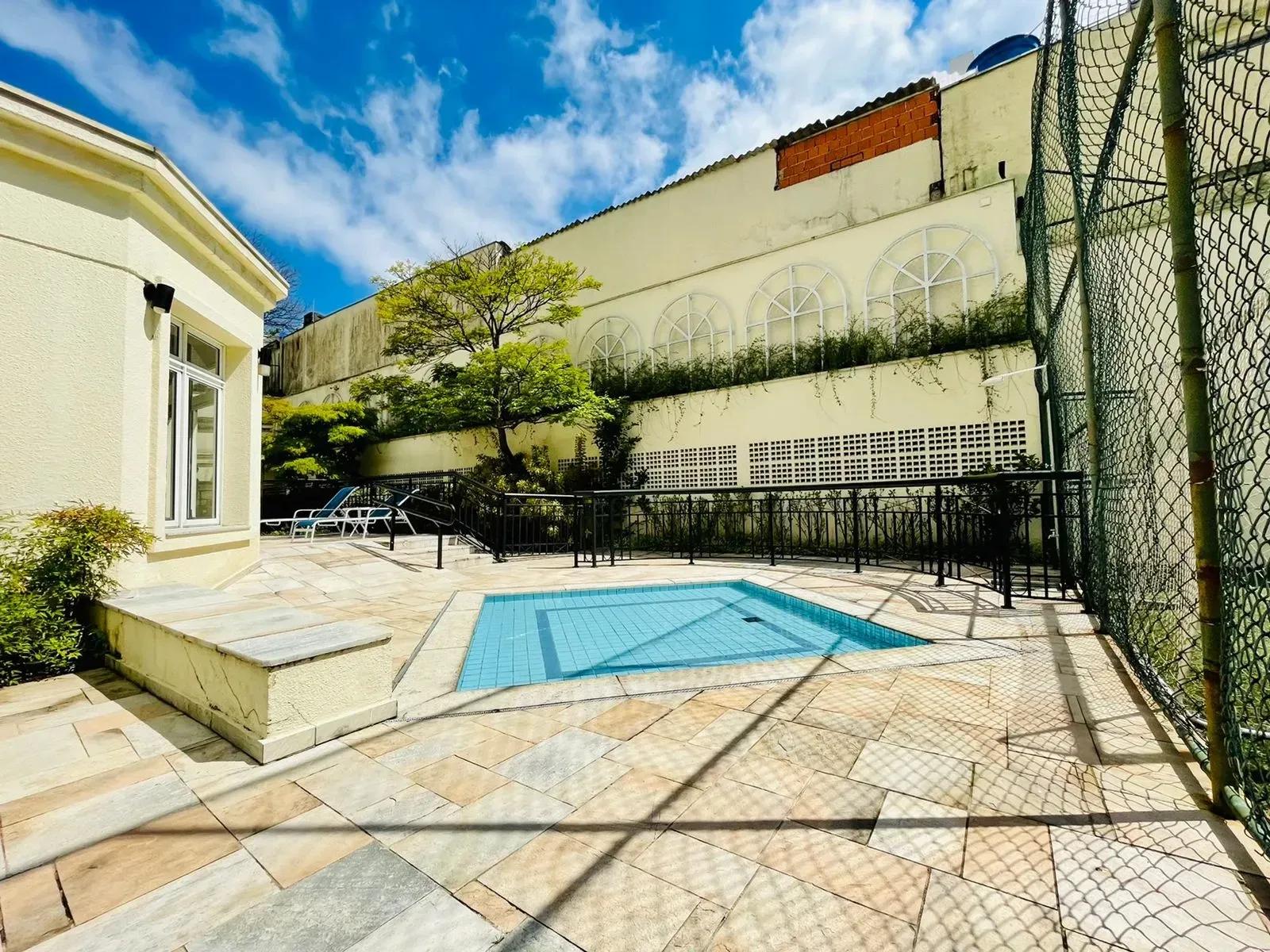 Imagem Apartamento com 3 Quartos à Venda ou Locação, 215 m² em Sumaré - São Paulo