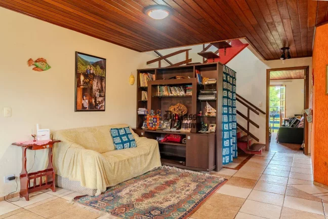 Imagem Chácara com 4 dormitórios à venda, 5850 m² por R$ 750.000,00 - Parque da Ferradura - Campos do Jordão/SP