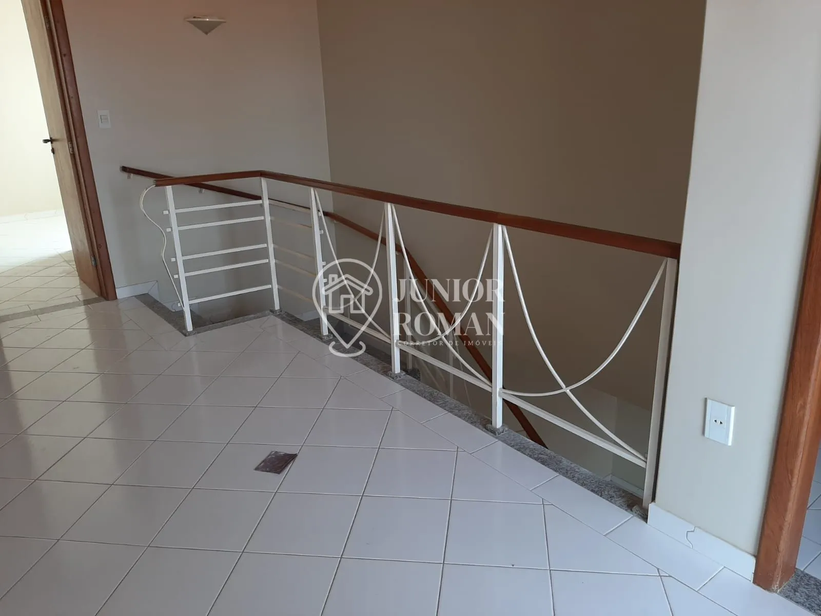 Imagem SOBRADO 2 SUÍTES EM VILLAGE - SANDRA REGINA | BARREIRAS-BA