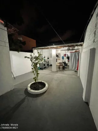 Imagem Casa na Rua de Bahia - Espaçosa e Confortável, Ótima Localização!