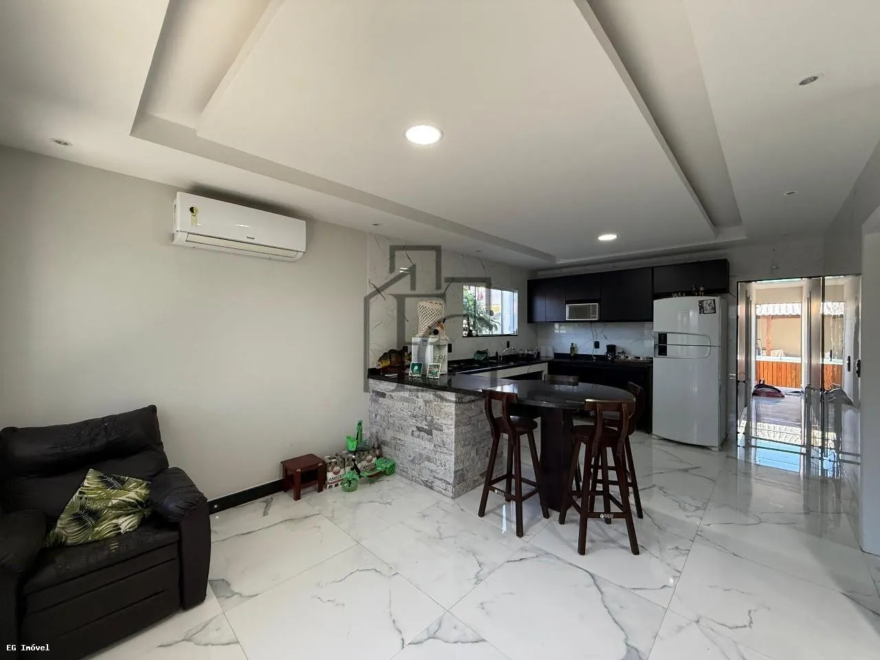 Imagem Casa para Venda em São Pedro da Aldeia, Recanto do Sol, 3 dormitórios, 1 suíte, 3 banheiros, 5 vagas