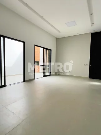 Casa à venda no Cond. Prime 3 suítes, uma com closet, PETROLINA - PE