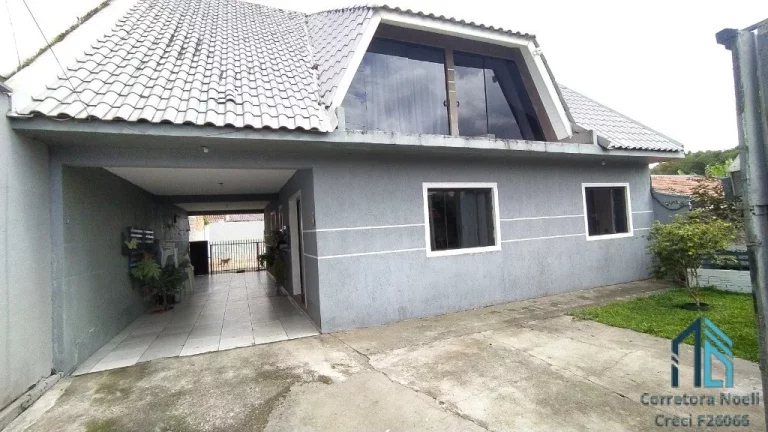 Imagem Casa linda com terreno amplo nos fundos, 03 quartos, ático, Campo Pequeno em Colombo PR