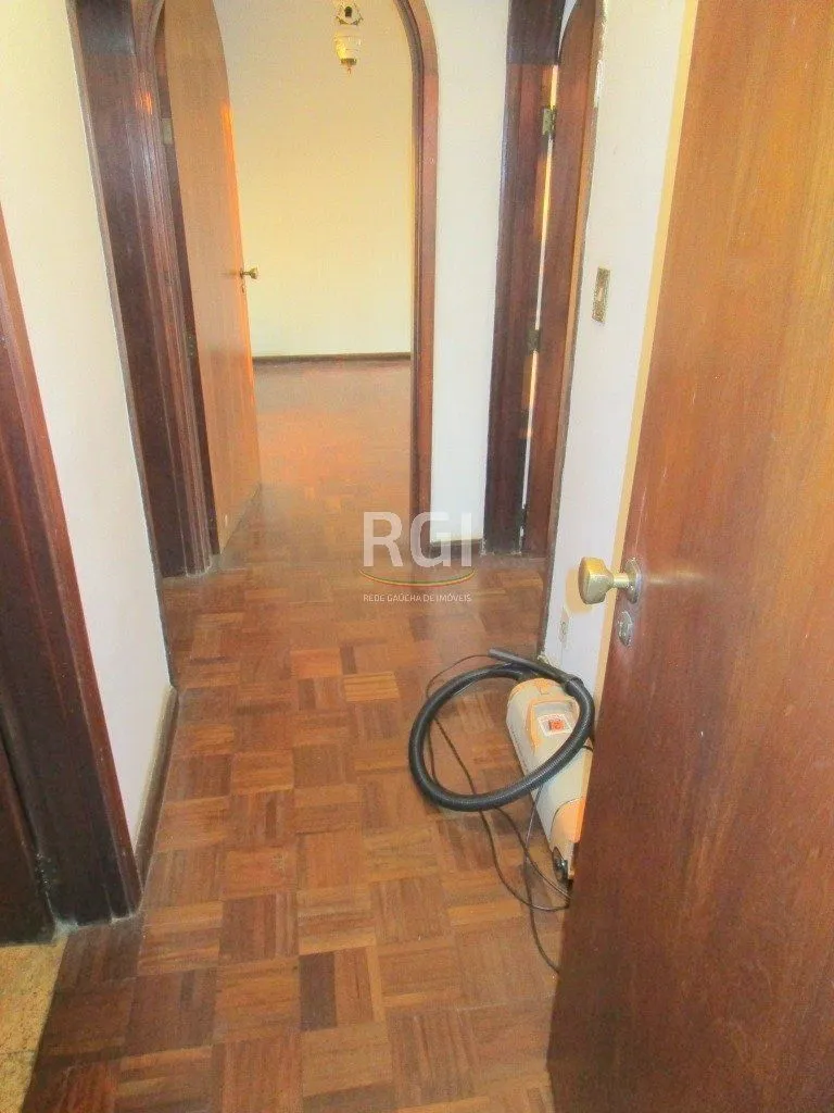 Imagem Apartamento para Venda - 145m², 3 dormitórios, sendo 1 suites, 2 vagas - Menino Deus
