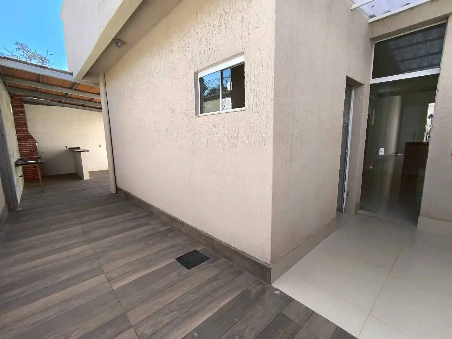 Imagem Casa De 3/4 Sendo 2 Suites Em Cond A 1 Km Do Terminal Vila Brasilia Com Area Gourmet