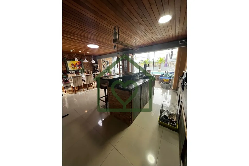 Imagem Bem-vindo a esta incrível casa à venda, localizada no charmoso bairro Lomba do Pinheiro, em Porto ...