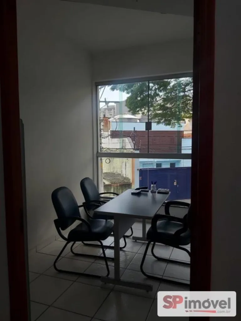Imagem Locação de Prédio Comercial na Santa Terezinha, Santo André-SP: 2 Banheiros e 360,00 m² de Área.