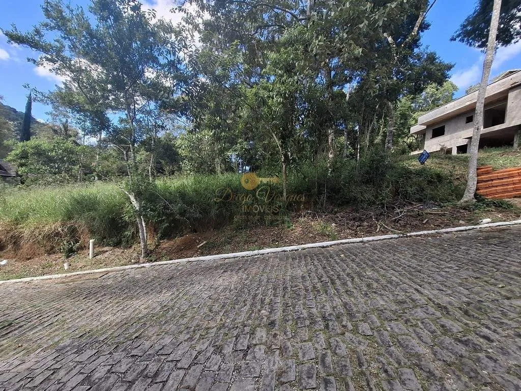 Imagem Terreno em Condomínio para Venda em Teresópolis / RJ no bairro Albuquerque