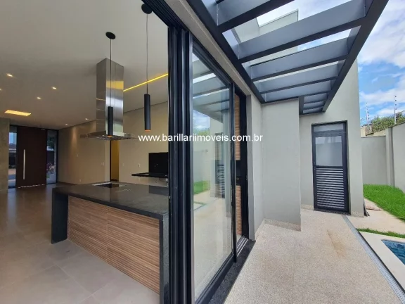 Imagem Linda Casa Térrea à Venda em Condomínio de Luxo em Ribeirão Preto-SP, no Bairro Villa Romana II: 3 Quartos, 3 Suítes, 2 Salas, 5 Banheiros, 4 Vagas, 191m². Venha Conhecer!