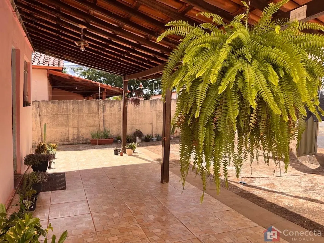 Imagem Casa com 2 dormitórios à venda, 80 m² por R$ 250.000,00 - Abner Afonso - Patos de Minas/MG