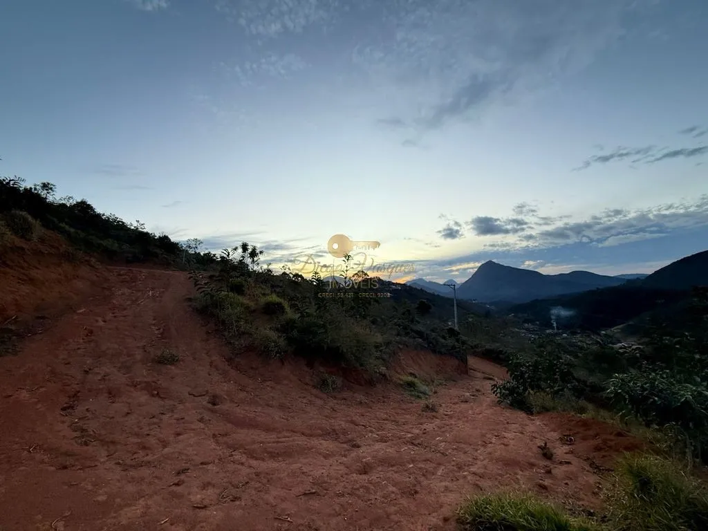 Imagem Terreno em Condomínio para Venda no bairro Albuquerque