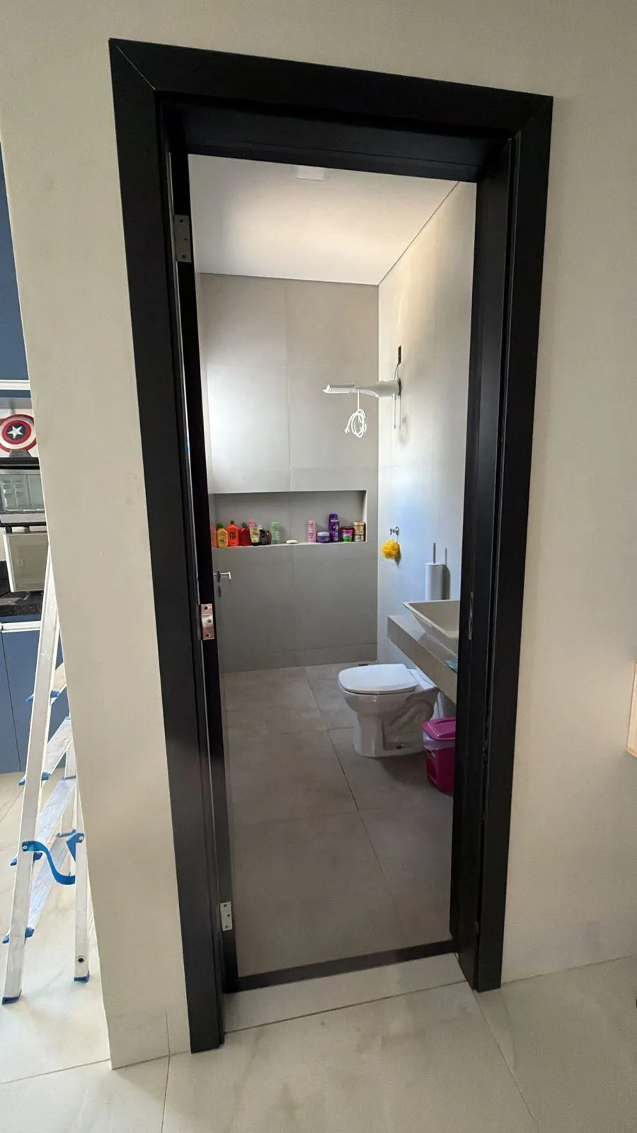 Imagem Casa 2 Quartos sendo 1 Suíte Bairro Morada Do Ouro 2