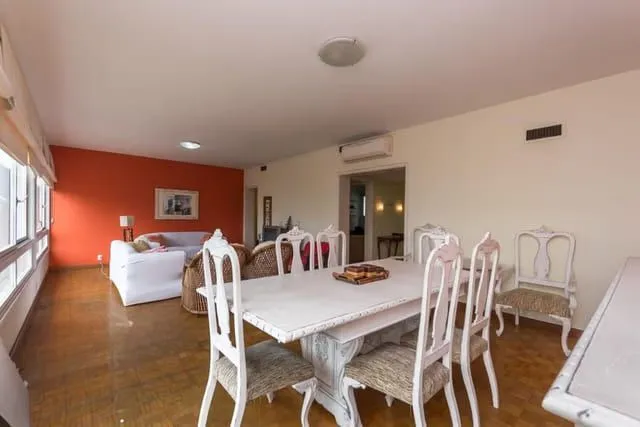 Imagem Apartamento 4 dorms à venda Rua Vinte e Quatro de Outubro, Moinhos de Vento - Porto Alegre