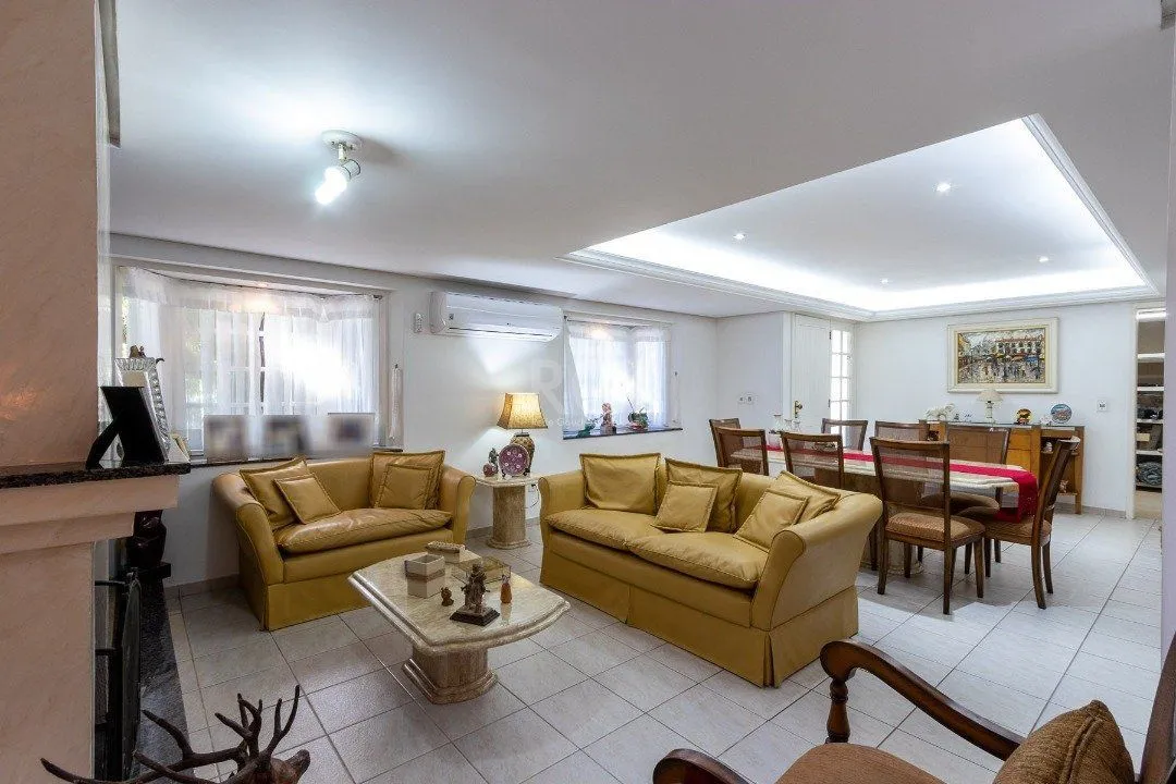 Imagem Casa Condominio para Venda - 300m², 4 dormitórios, sendo 2 suites, 2 vagas - Ipanema