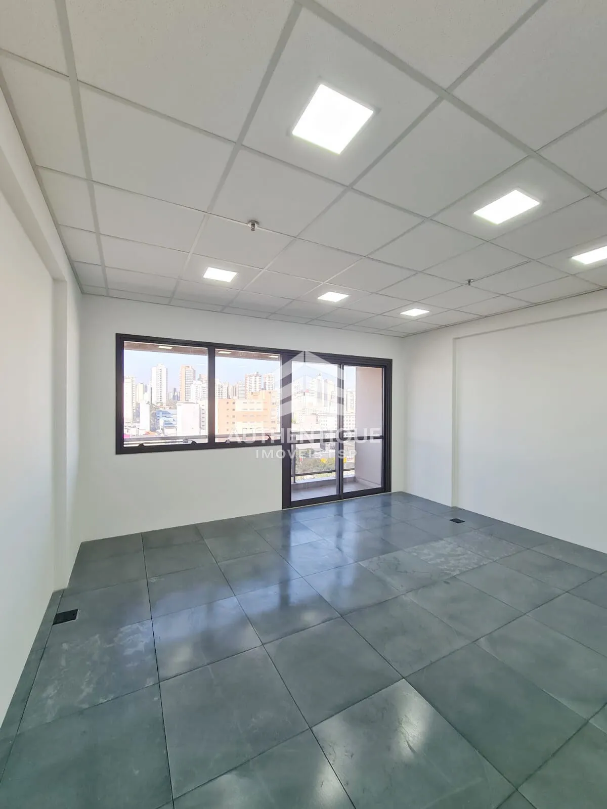 Imagem JURUBATUBA EMPRESARIAL CENTRO SBC - Sala Comercial no Centro de SBC à venda!