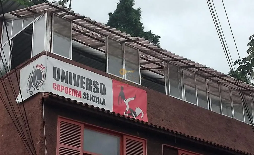 Imagem Sobrado para Venda em Teresópolis / RJ no bairro Vale do Paraíso