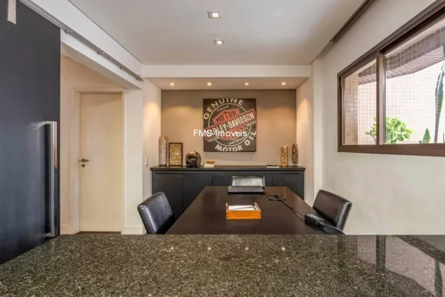 Imagem Imperdível oportunidade de adquirir um luxuoso apartamento de 3 suítes no Campo Belo, São Paulo-SP!