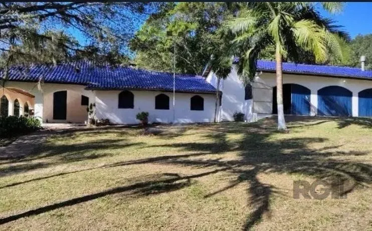 Imagem Vendo um Lindo Sítio de 22ha em Itapuã com Infraestrutura há 3 km do Parque Estadual de Itapuã