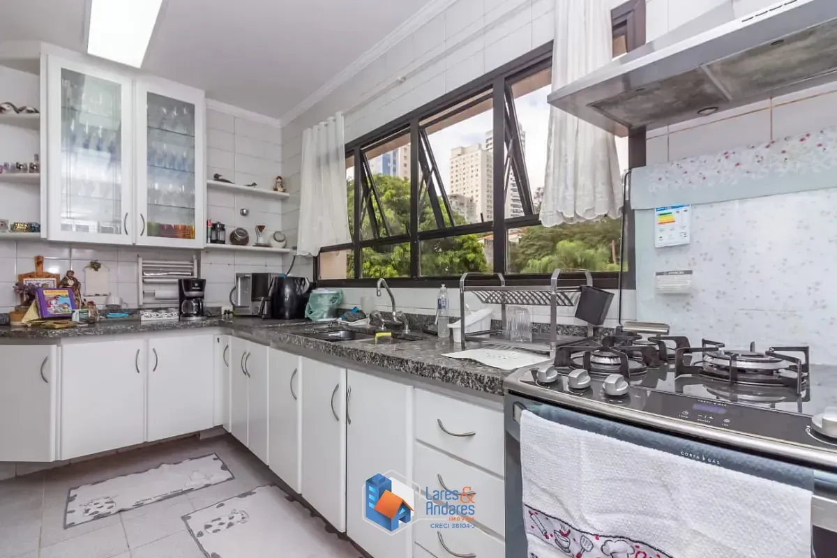 Imagem Apartamento para venda em Aclimação com 4 quartos, sendo 2 suítes, 194m²
