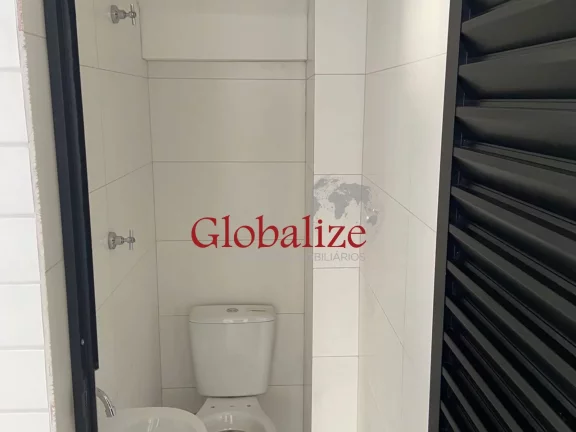 Imagem Sobrado triplex à venda com 94m², 2 suítes, piscina e vaga por R$588.905,00 em Santos