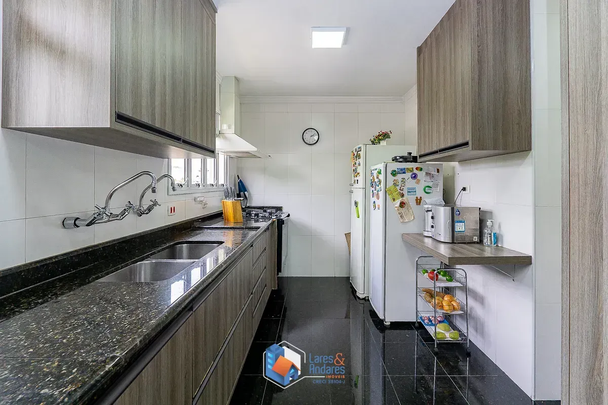 Imagem Casa em condomínio para venda em Planalto Paulista com 4 quartos, sendo 4 suítes, 390m²
