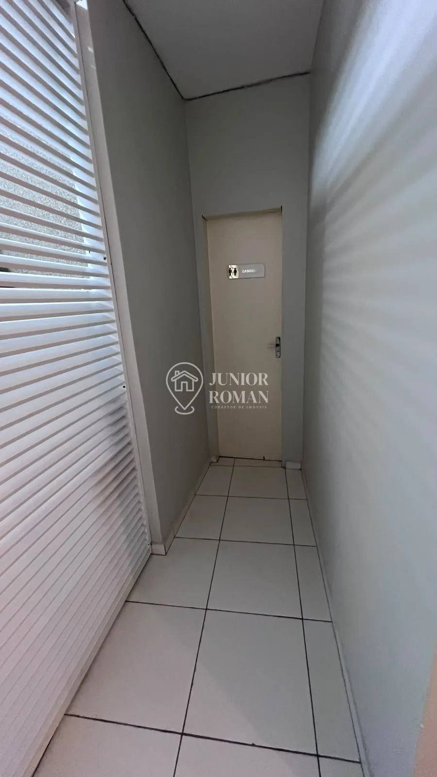 Imagem ESPAÇO COMERCIAL COM RECEPÇÃO E 2 SALAS NO CENTRO DE BARREIRAS/BA