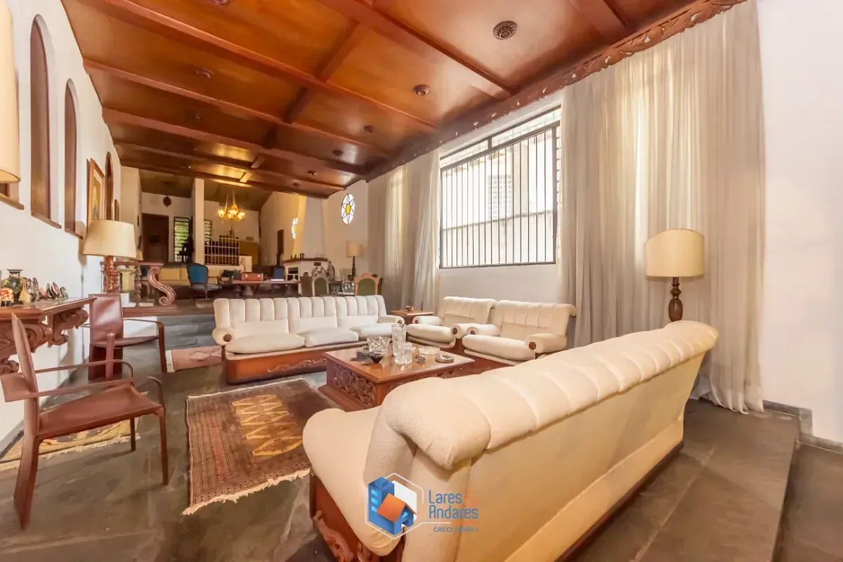 Imagem Casa para venda em Campo Belo com 5 quartos, sendo 4 suítes, 369m²