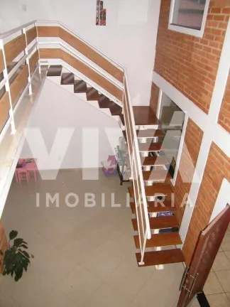 Imagem Sobrado com 3 Quartos à Venda, 240 m² em Centro - Extrema