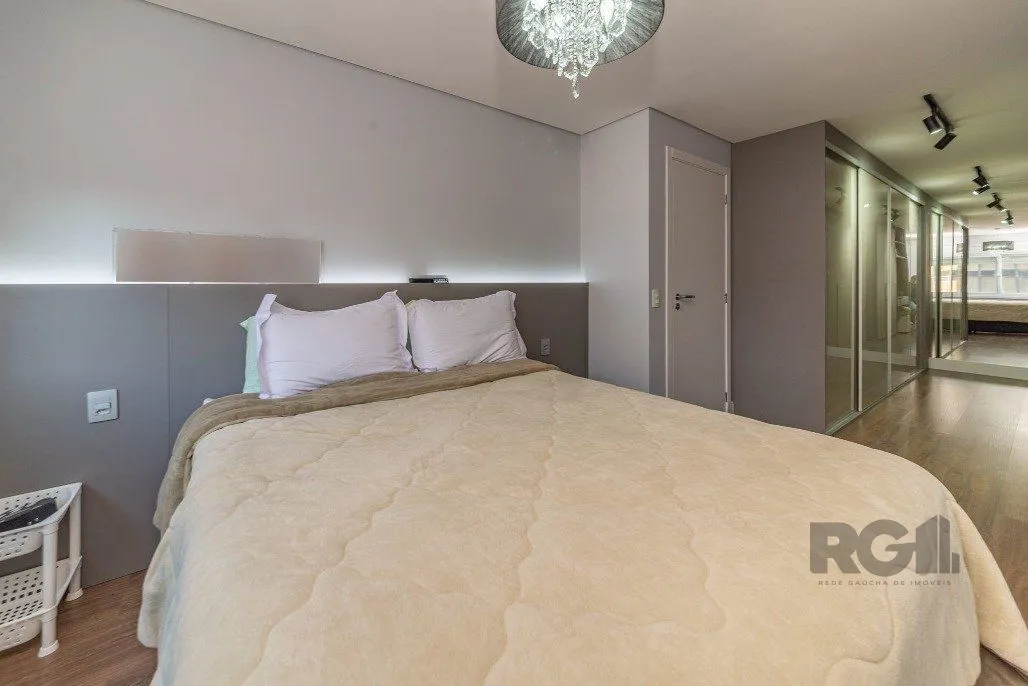 Imagem Apartamento, impecável, com 4 dorm, sendo 3 suítes e 3 vagas Rio Branco