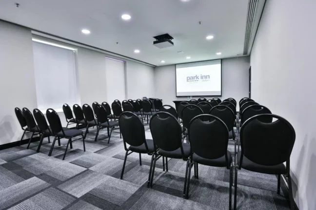 Imagem Flat disponível para venda no Park Inn by Radisson Berrini no Brooklin, com 28m², 1 dormitório e 1 vaga