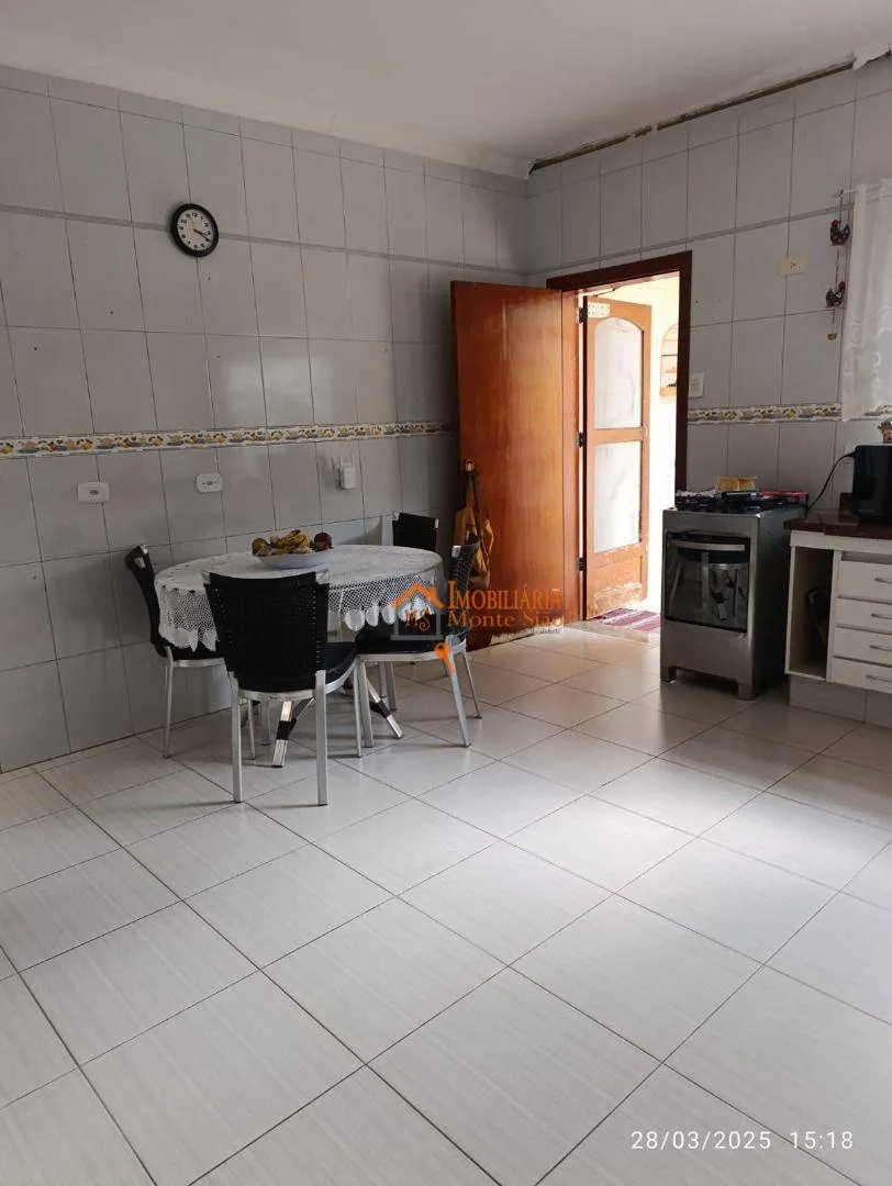 Imagem Casa com 5 dormitórios à venda, 240 m² por R$ 1.259.000,00 - Jardim Vila Galvão - Guarulhos/SP
