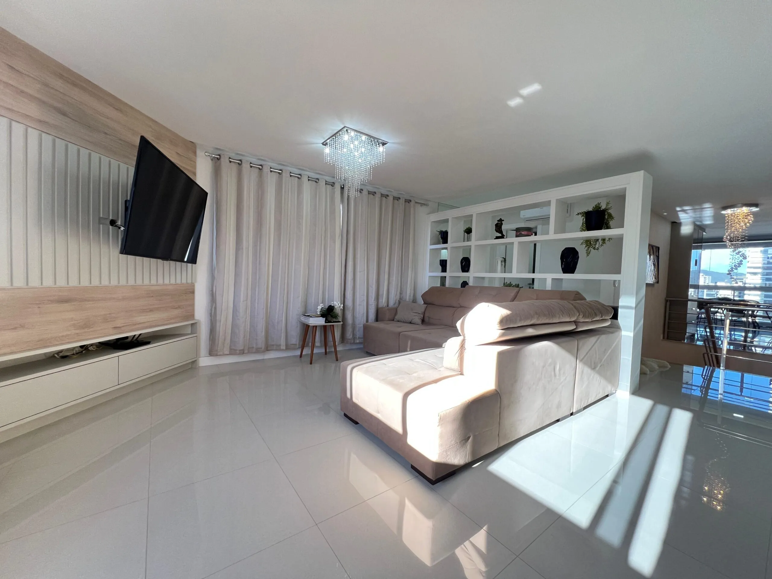 Imagem Apartamento com vista para o mar à venda com 200m2 por R$ 7.200.000,00