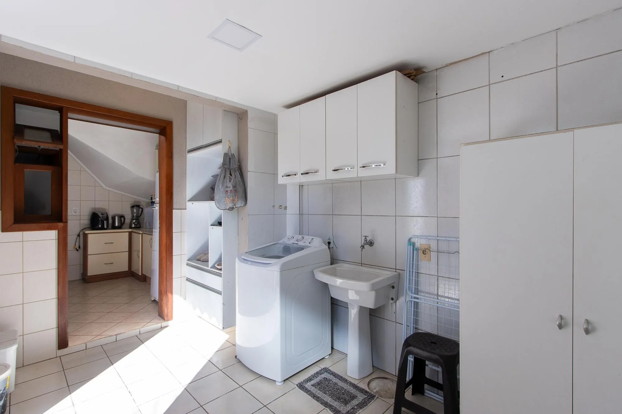 Imagem Casa em condomínio fechado, 104m² privativos, 2 quartos, 1 vaga, bairro Camaquã