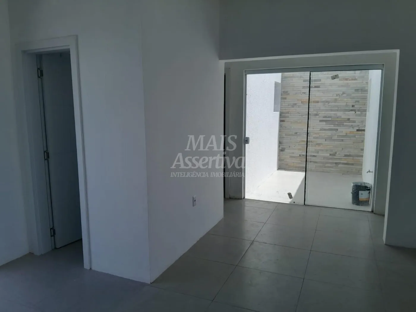 Imagem Excelente casa a venda localizada no centro de Tramandaí/RS - 2 dormitórios