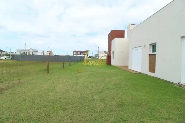 Imagem Casa mobiliada e decorada com 03 suites, mobiliada e decorada em 30X