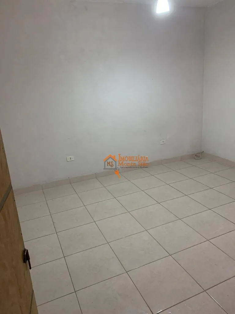 Imagem Casa com 3 dormitórios à venda por R$ 420.000,00 - Cidade Martins - Guarulhos/SP