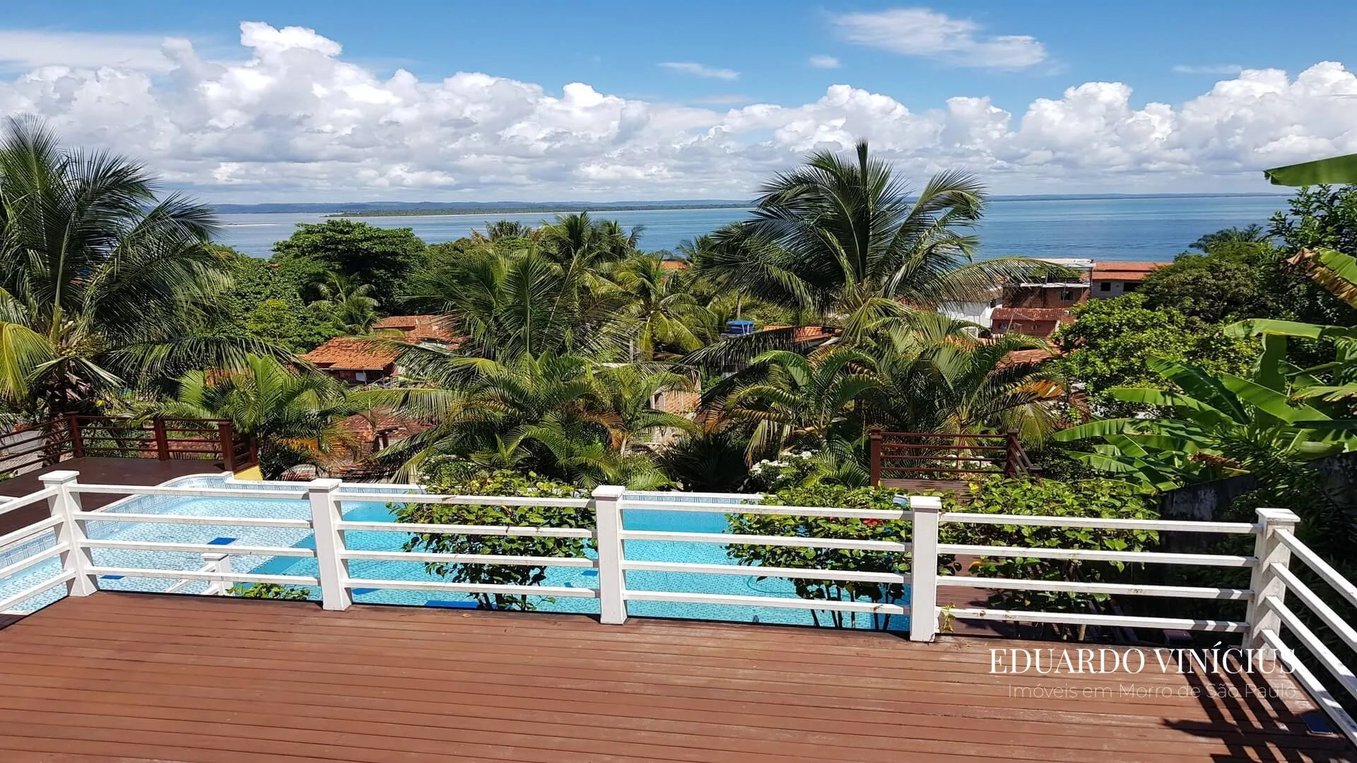 Imagem Casa de Alto Padrão com 5 suítes e Vista Mar à venda na Gamboa