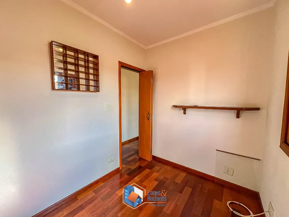 Imagem Sobrado para venda em Jardim Paraíso com 4 quartos, sendo 1 suíte, 218m²