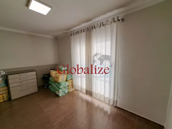 Imagem Casa triplex com 160m², 3 quartos, 1 suíte, churrasqueira e piscina por R$1.700.000,00 no Estuário em Santos