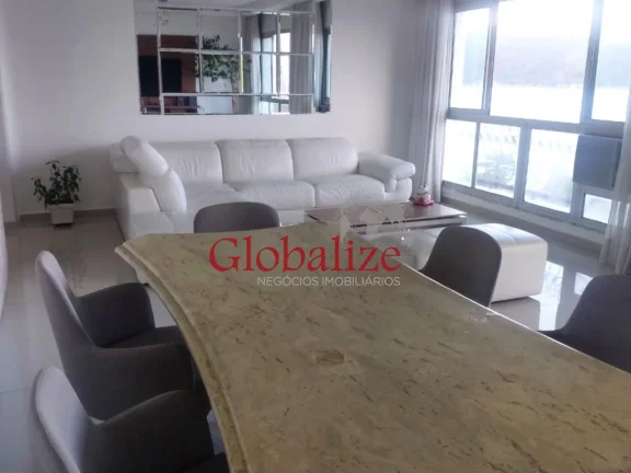 Imagem Apartamento à venda com 195m², 3 quartos, 1 suíte, closet, frente Mar por R$2.200,00 na Ponta da Praia em Santos