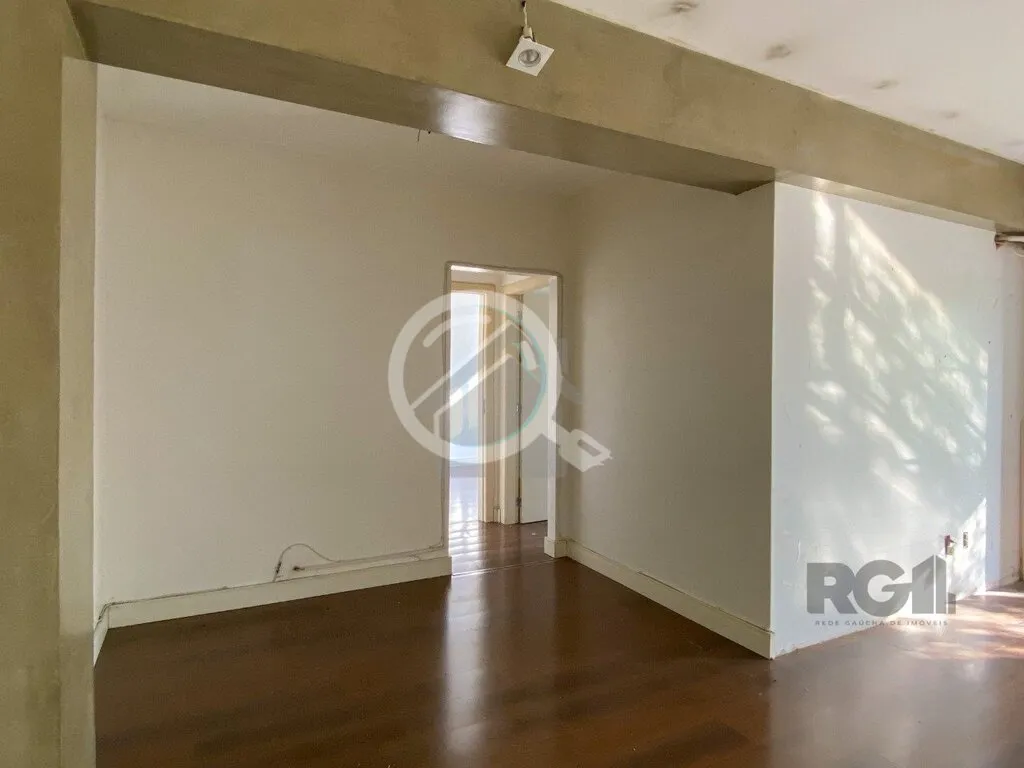 Imagem Apartamento de 75m², 2 dormitórios, living amplo em L com sacada integrada, churrasqueira na sacad...