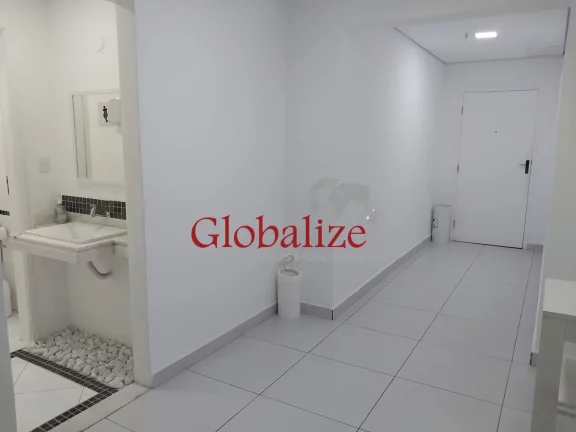 Imagem Sala comercial de 80,00 m² no Boqueirão, Santos-SP! Espaço com 4 salas, 2 banheiros, 1 vaga de garagem e 4 aparelhos de ar condicionado.