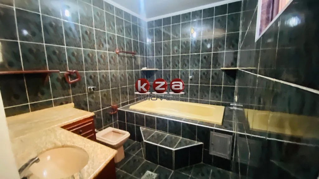 Imagem Imperdível casa à venda em Valinhos-SP, Jardim Itapuã: 4 quartos, 1 suíte, 2 salas, 3 banheiros, 3 vagas, 158m². Aproveite!