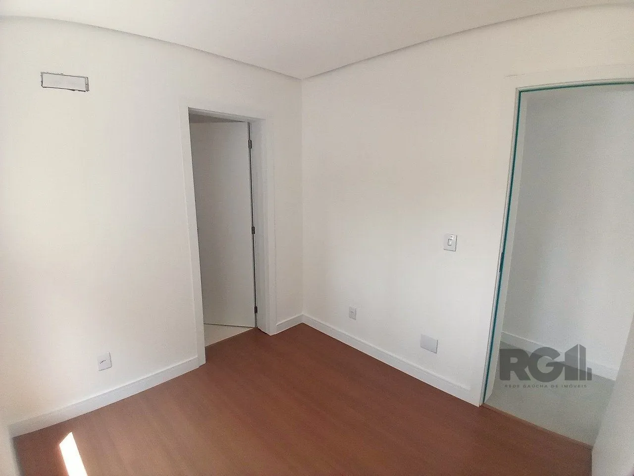 Imagem Casa 3 dormitórios, 2 suítes, 2 vagas, no bairro Hípica, Porto Alegre/RS