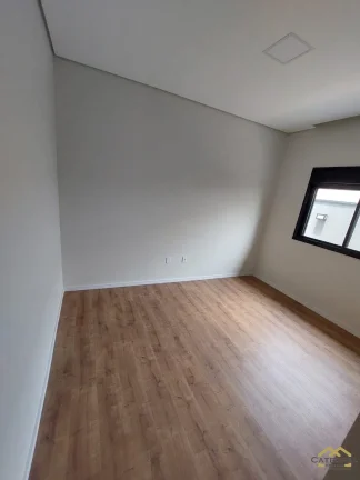 Imagem Casa a venda com 3 quartos de 190m2 no condomínio Reserva Ermida