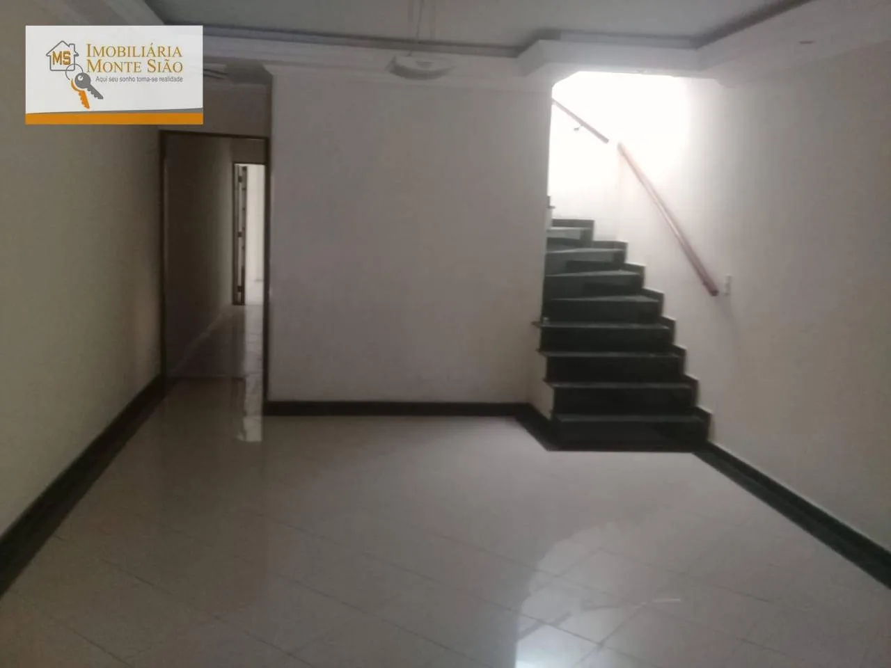 Imagem Sobrado com 4 dormitórios à venda, 126 m² por R$ 740.000,00 - Jardim Cocaia - Guarulhos/SP