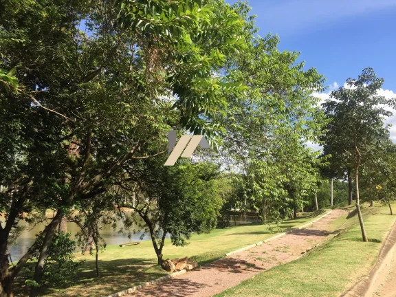 Imagem Terreno à venda em Valinhos, São Paulo