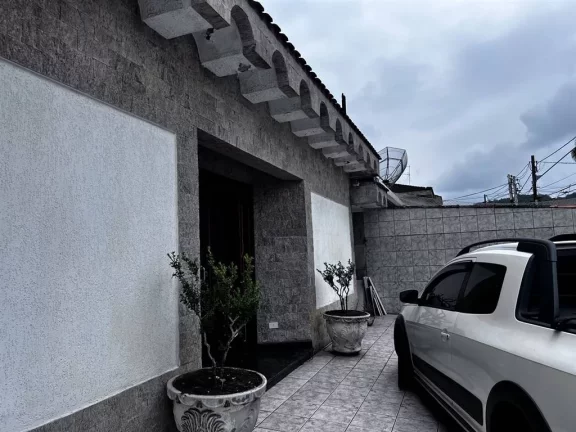 Imagem Casa com 4 dorms, Canto do Forte, Praia Grande - R$ 2.1 mi, Cod: 2682