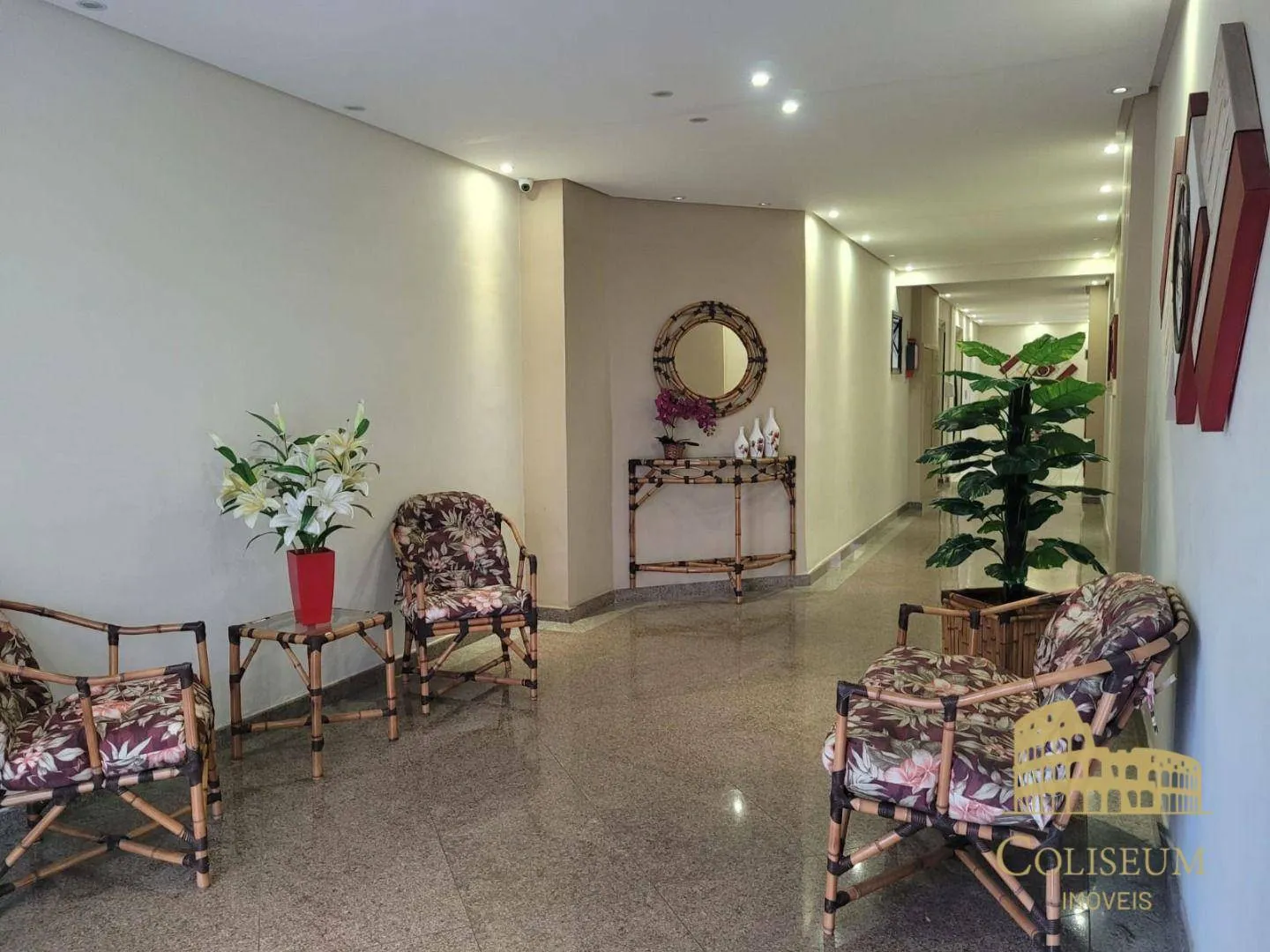 Imagem Apartamento com 1 dormitório à venda, 57 m² por R$ 335.000,00 - Vila Assunção - Praia Grande/SP