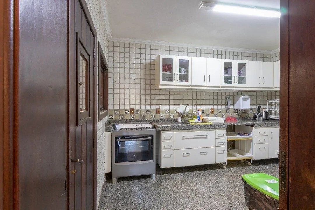 Imagem Casa Condominio para Venda - 331.2m², 4 dormitórios, sendo 4 suites, 2 vagas - Tristeza